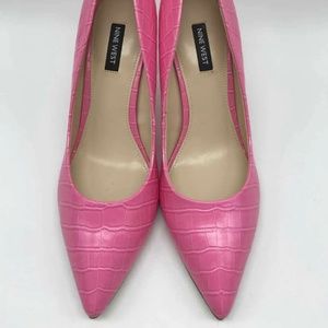 Nine West Pink Size 9.5 Textured Pump Heels